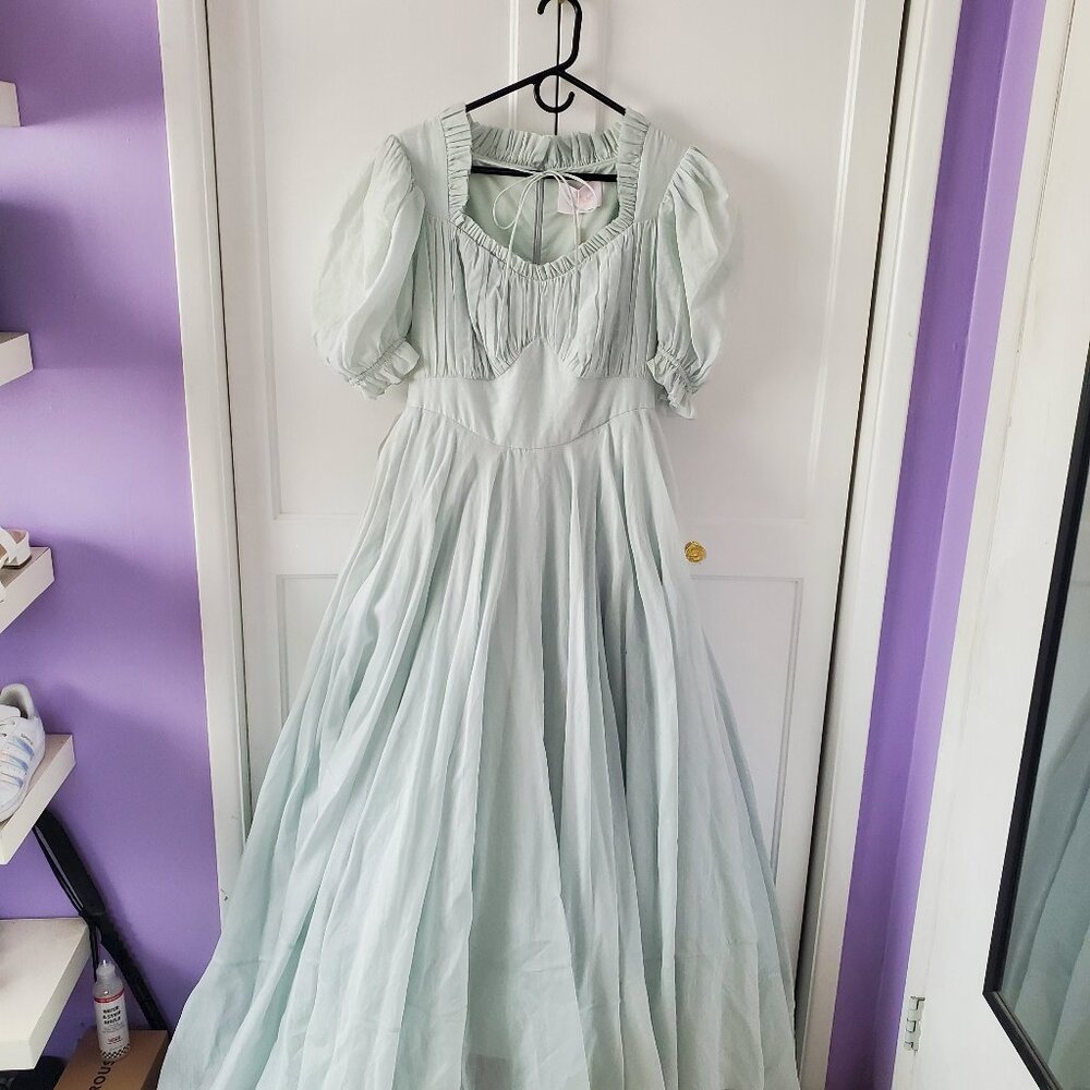 Women's Selkie Portrait of a Lady Gown in Teardrop Light Blue Medium - Picture 8 of 8